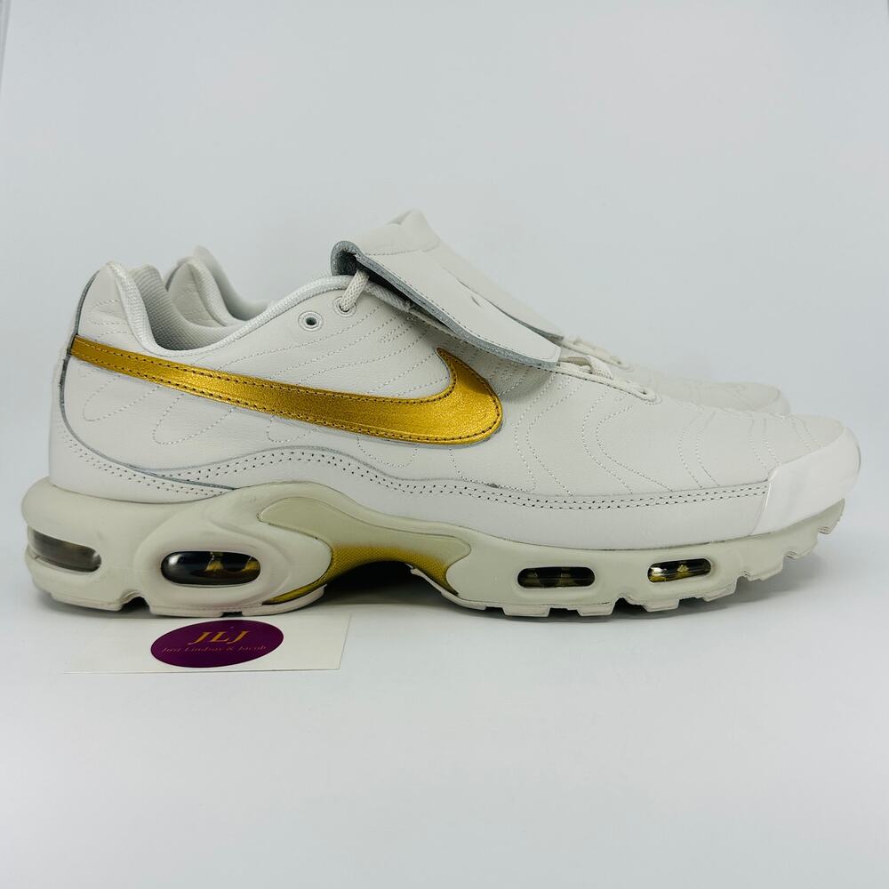 Nike Men's Air Max Plus Tiempo Sneakers Phantom Metallic Gold HV2541-001 Size 15